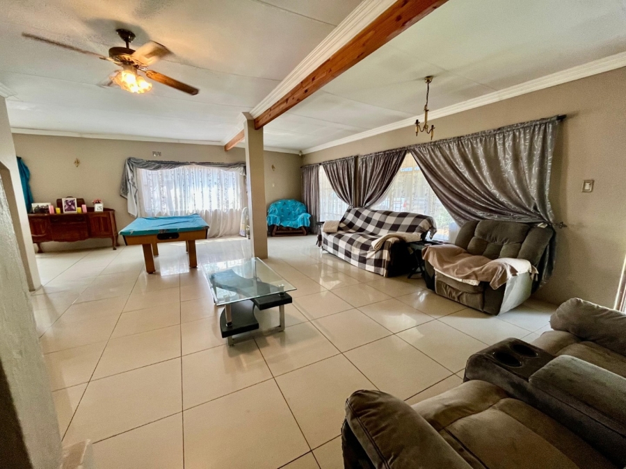 3 Bedroom Property for Sale in Oos Einde North West